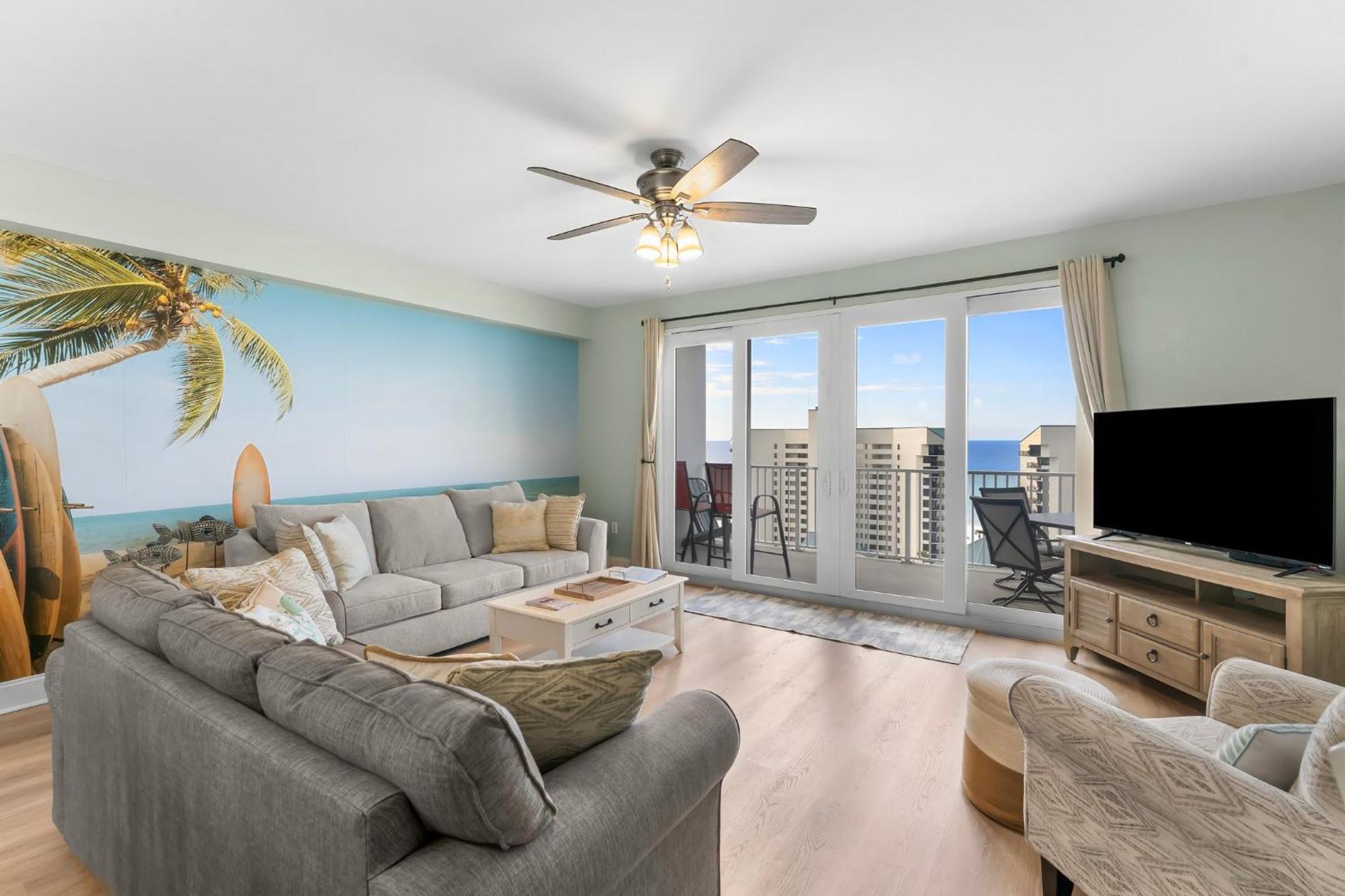 Living Right At Laketown Wharf #1016 By Nautical Holiday home *